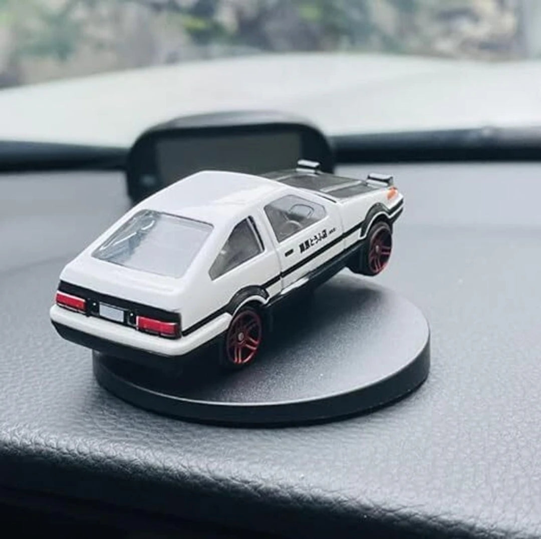 AE86 Miniature Drift Car Dashboard Ornament – 360° Spinning Fun Toy for Car Interior Decoration & Driving Entertainment